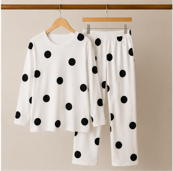 White_Black_Dotted_Printed_Night_Suit2.png